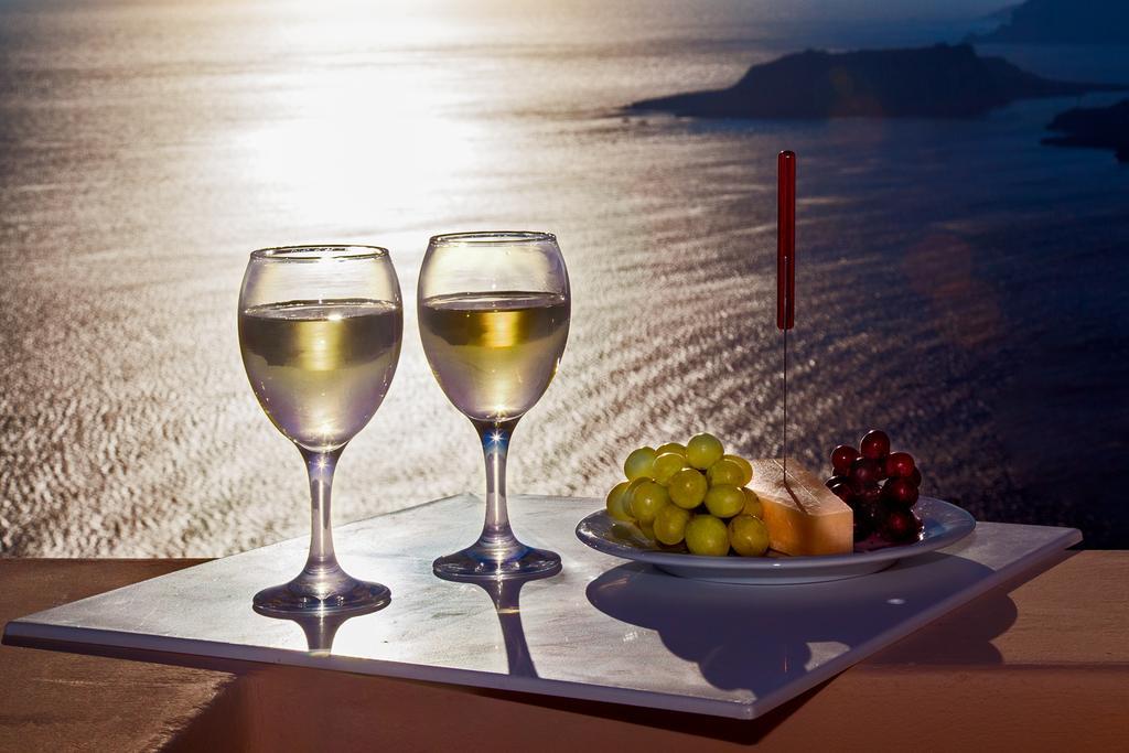 Santa Rinoula Suites Sea Sunset Views Adults Only Megalochori  Exterior foto